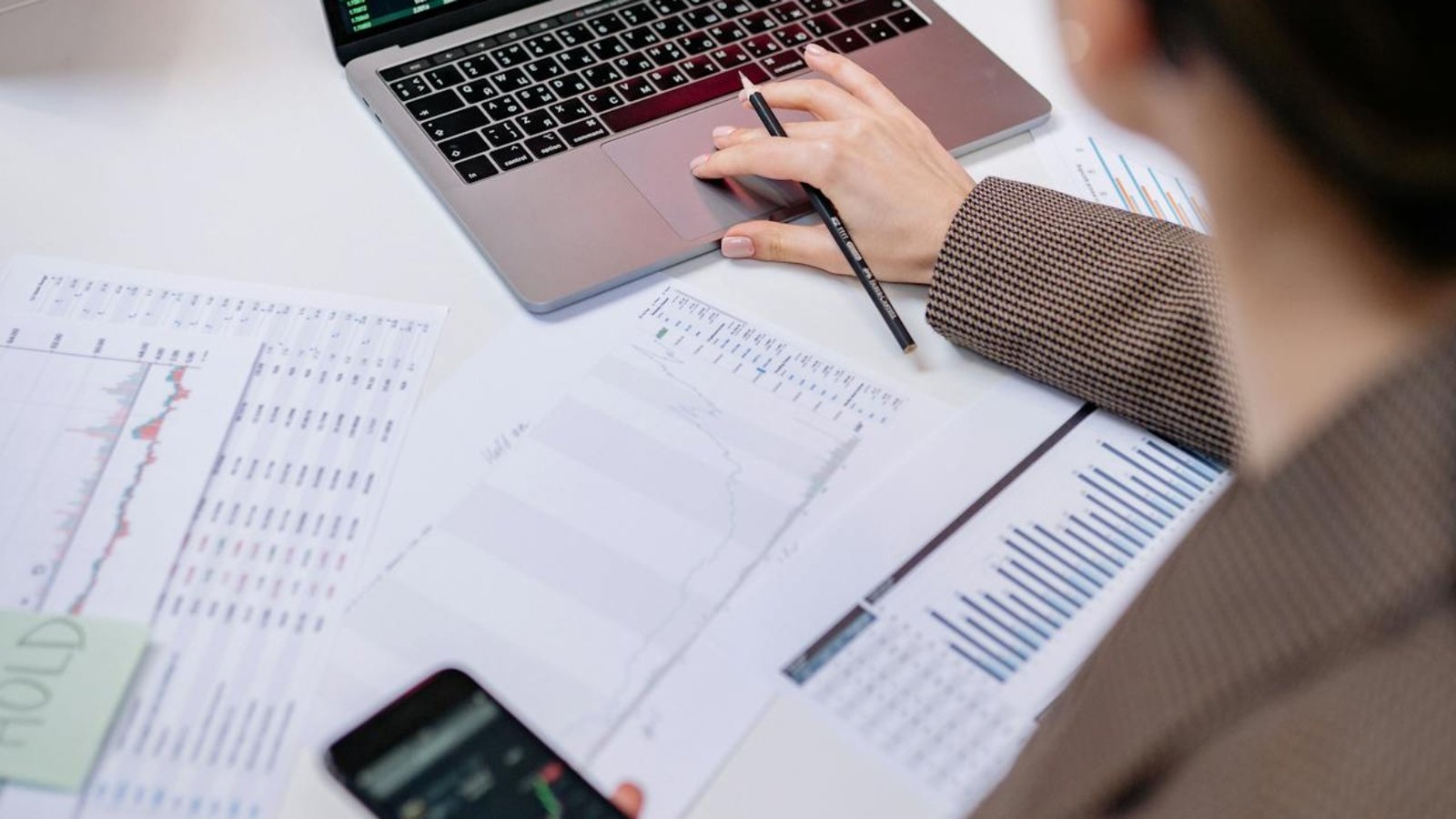 pexels-yankrukov-7693229